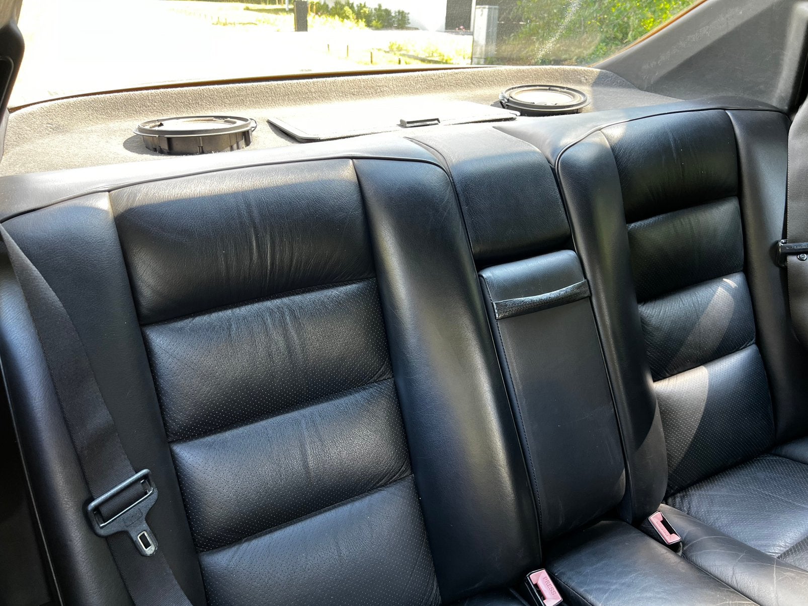 Oldtimer Mercedes W124 300CE coupé 6 cilinder automaat, foto 11