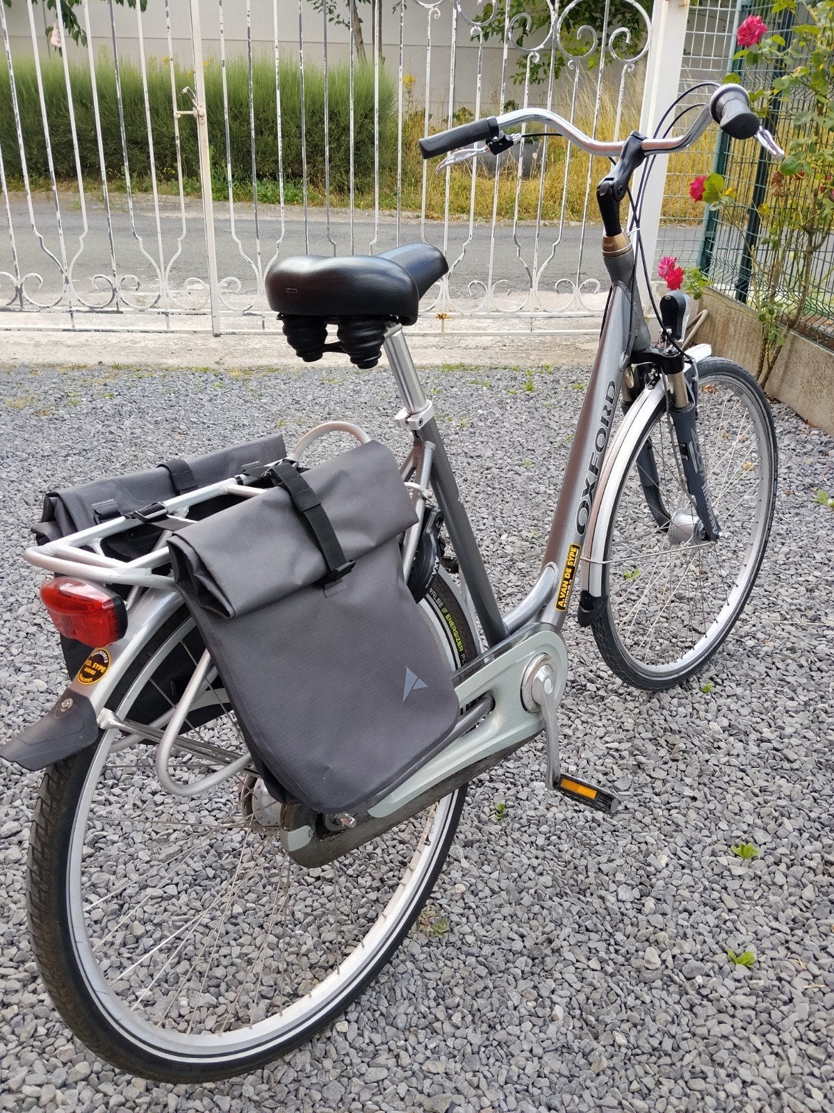 Damesfiets Oxford (zo goed als nieuw), Ophalen, Schijfrem, Versnellingen