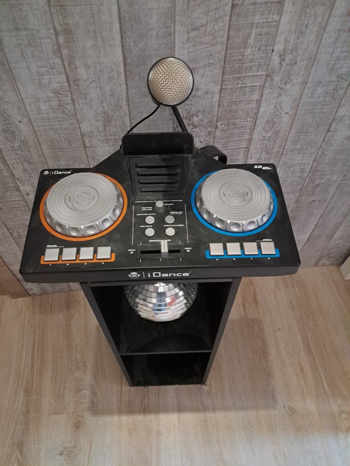 Disque Dj, Enlèvement
