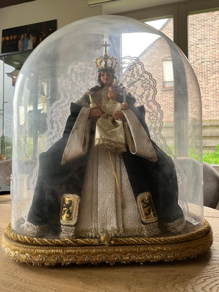 Madonna onder stolp, Huis en Inrichting, Woonaccessoires | Stolpen, Ophalen, Zo goed als nieuw