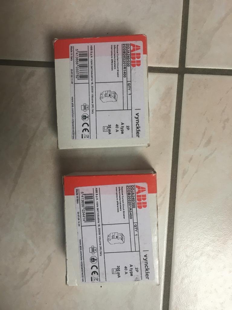 Dijoncteurs ABB Vynckier, Enlèvement, Neuf