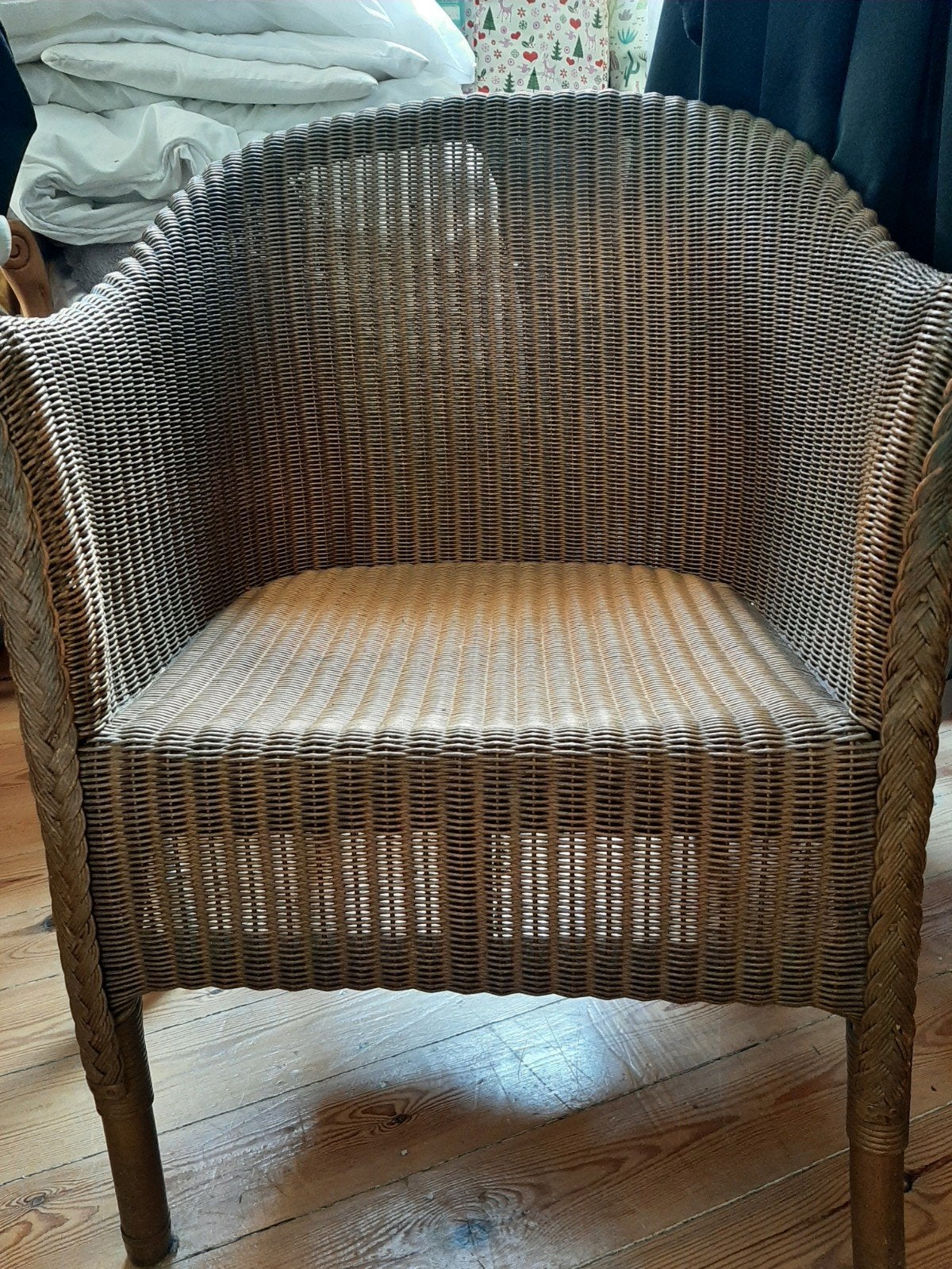 lloyd loom fauteuil en kastje, kleur goud zilver,, Ophalen, Gebruikt, Riet of Rotan