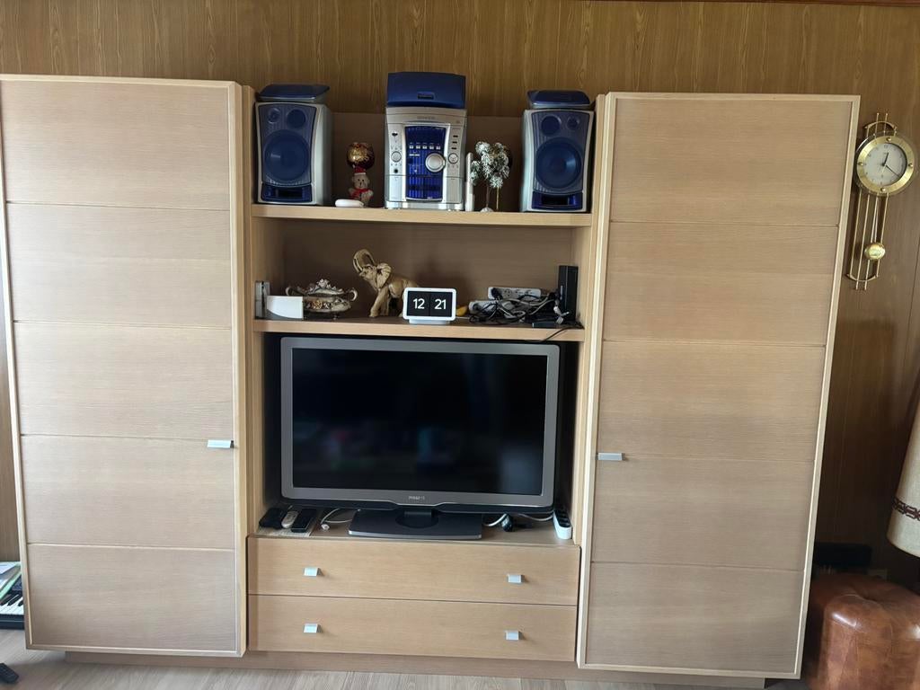 Tv kast, Ophalen, Zo goed als nieuw