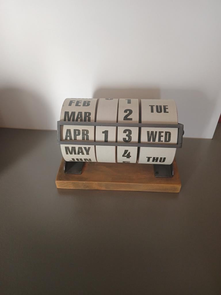 Datum kalender, Ophalen
