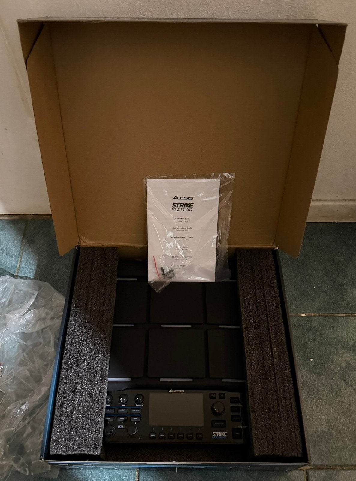 Alesis Strike MultiPad, Ophalen, Zo goed als nieuw