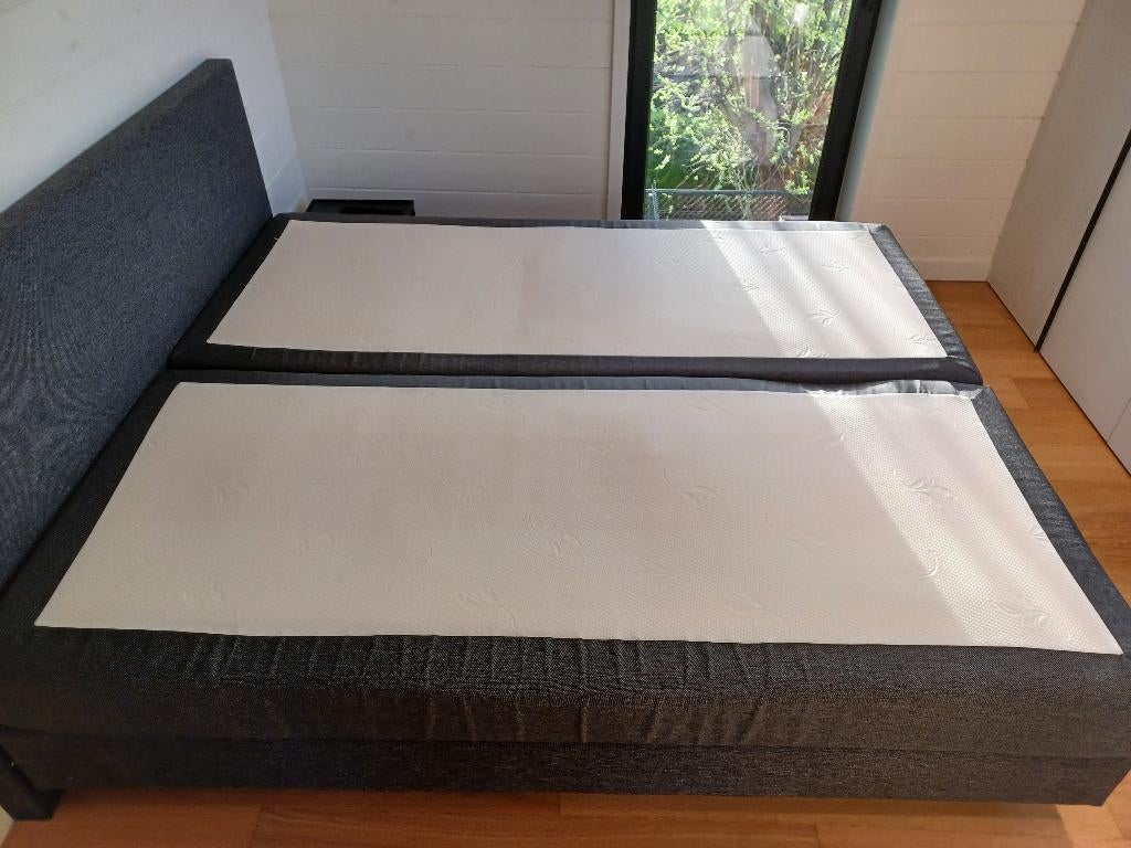 Tweepersoonsbed met afzonderlijke matrassen te koop, Ophalen