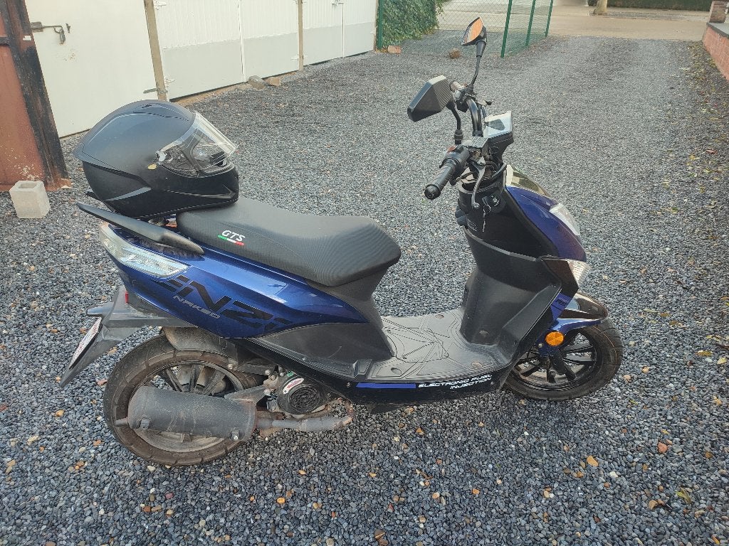 Brommer klasse A Enzo Naked, Ophalen, Klasse A (25 km/u), Benzine, Gebruikt