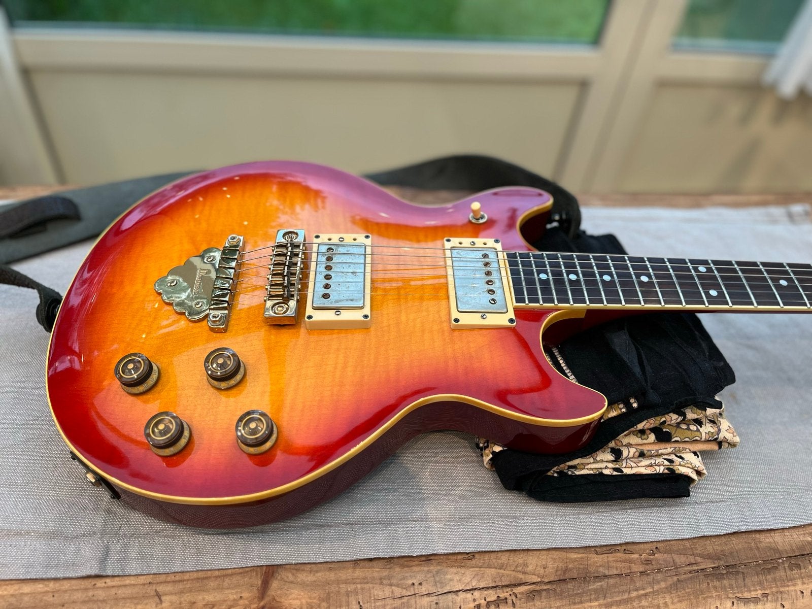 Ibanez Fujigen uit 1981 in topconditie, Musique & Instruments, Enlèvement, Comme neuf, Solid body, Ibanez