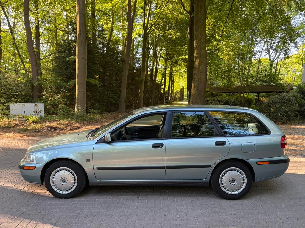 ✅Volvo V40 Break 1.9-Diesel Facelift-Model Gekeurd‼️, Autos, 75 kW, Achat, Entreprise, Boîte manuelle