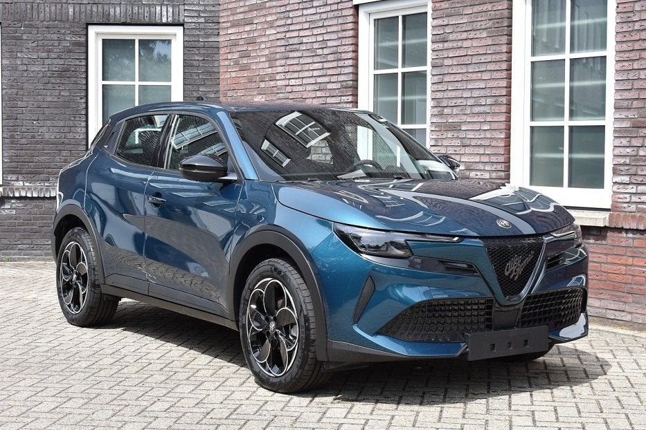 Alfa Romeo Junior Elettrica 54kW 156pk/Apple car play Wij zi, Autos, Autres modèles, Achat, Entreprise, Carnet d'entretien