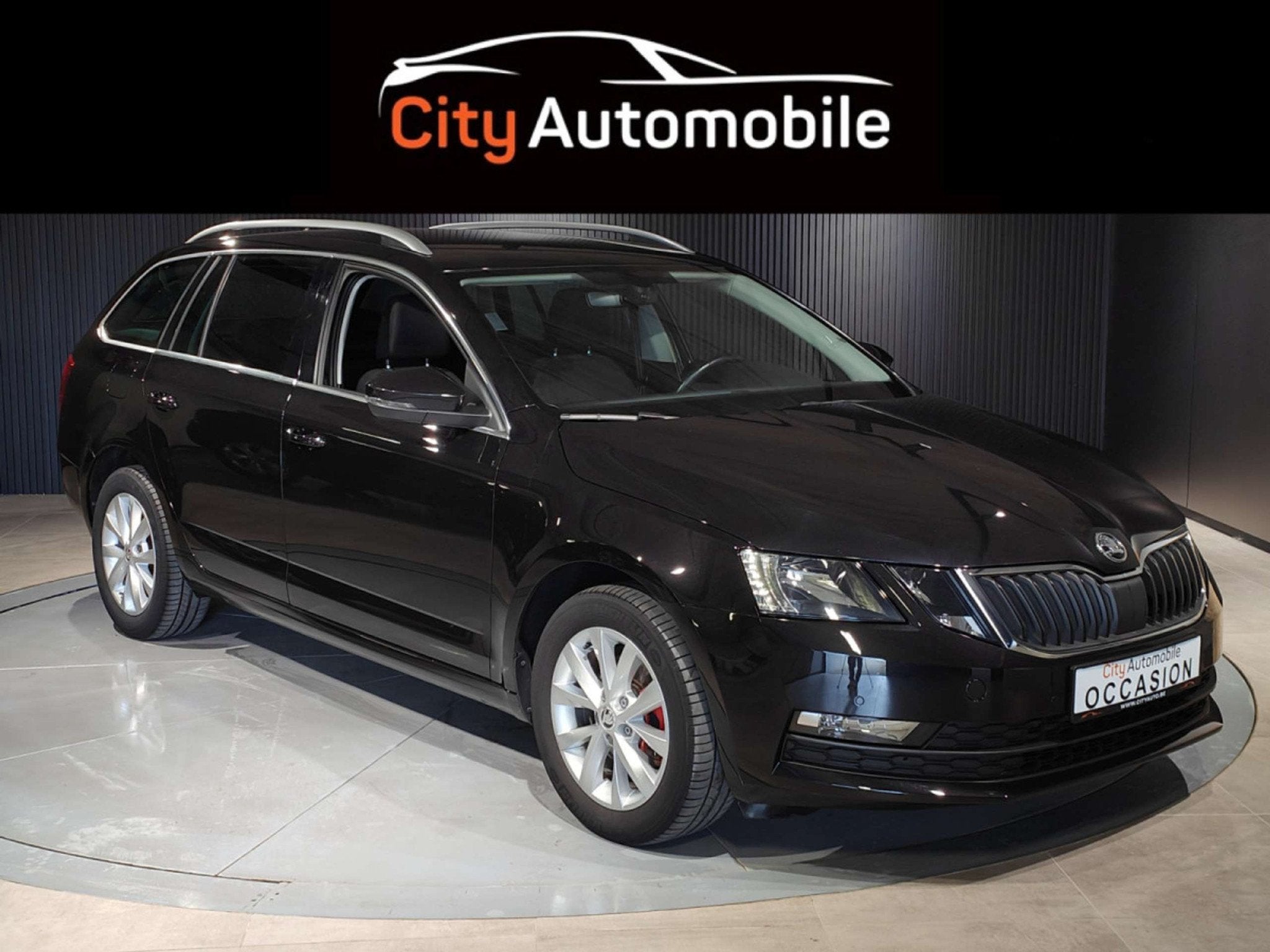 Skoda Octavia OCTAVIA COMBI 1.0 TSI DSG CARPLAY GPS BLUETOOT, Autos, Skoda, Achat, Euro 6, 116 ch, Anti démarrage