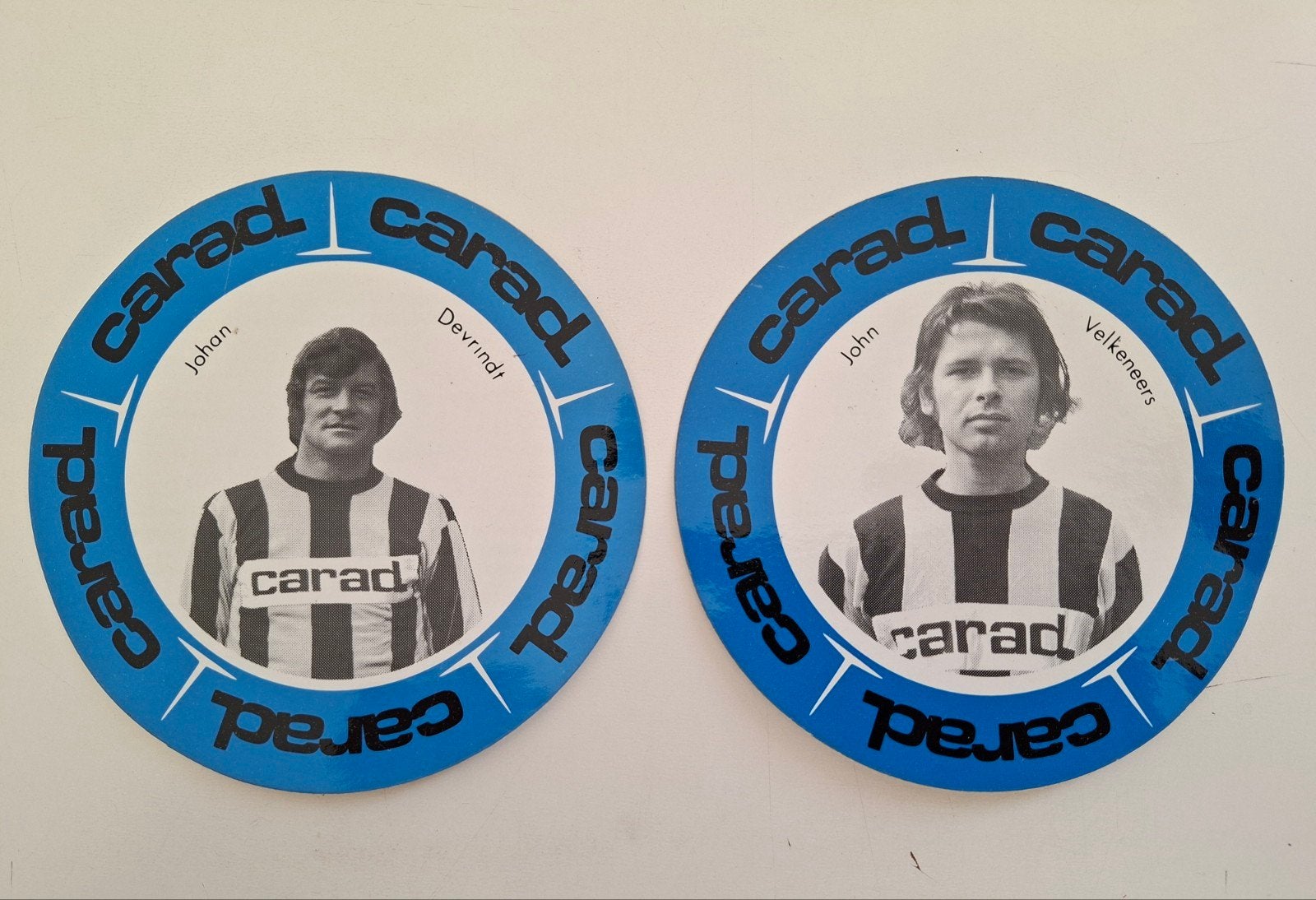 Club Brugge voetbal 2 oude stickers, Verzamelen, Ophalen of Verzenden, Zo goed als nieuw, Sport