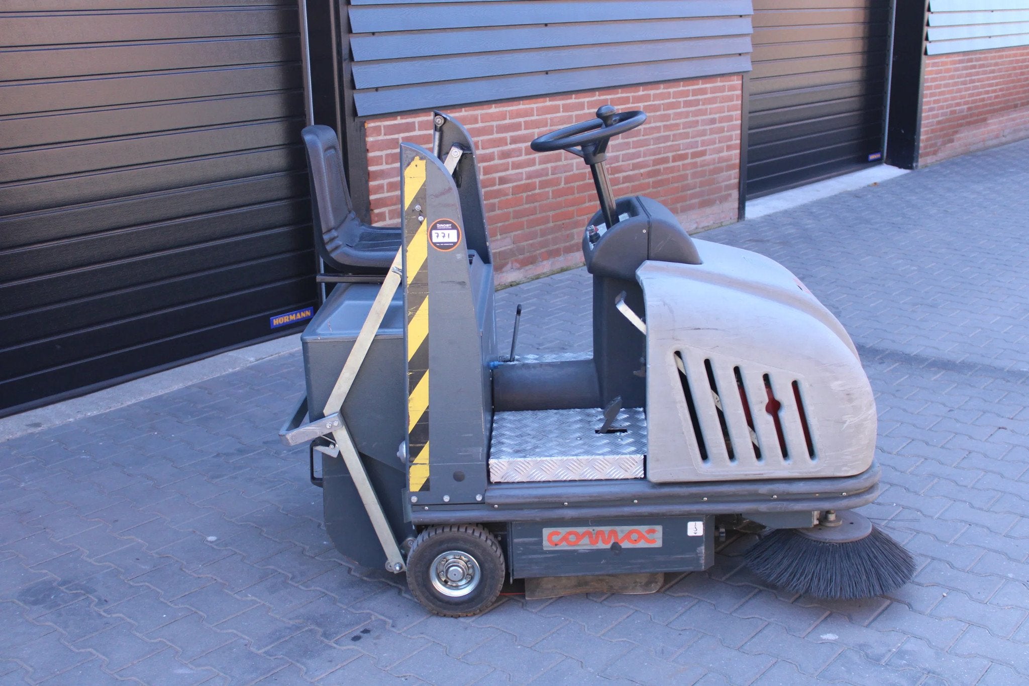 cowaco zit veegmachine elektrische hoogkieper (bj 2010), Zakelijke goederen