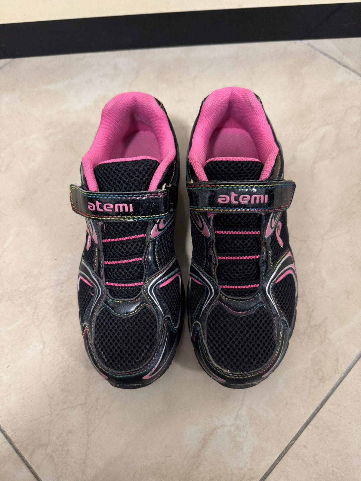 Baskets fille ATEMI taille 35, Kinderen en Baby's, Kinderkleding | Schoenen en Sokken, Ophalen, Meisje, Sportschoenen, Zo goed als nieuw