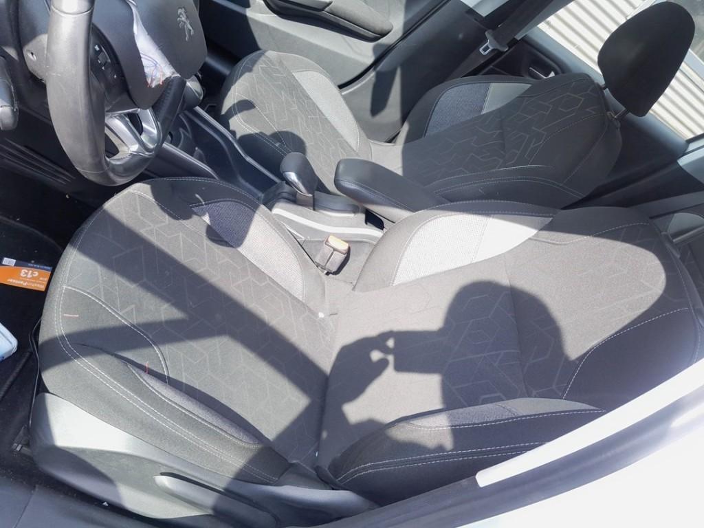 STOEL LINKS VOOR Peugeot 2008 (CU) (01-2013/12-2019), Gebruikt, Peugeot