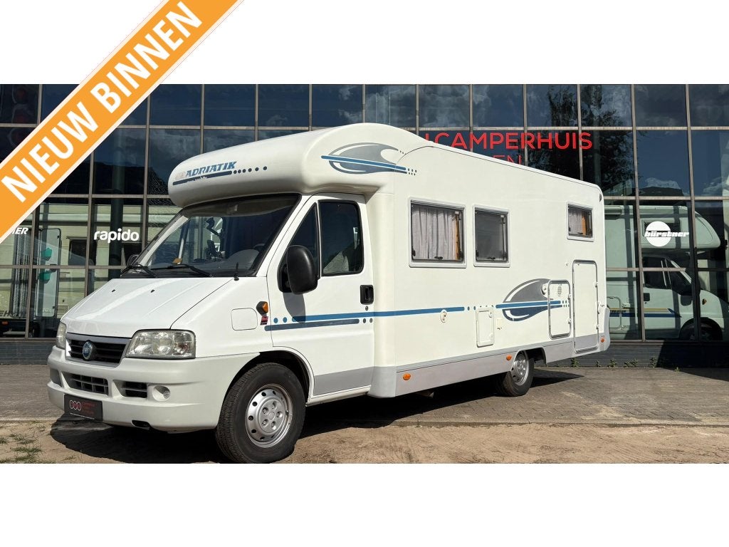 Adria Coral 660 SL EnkeleBedden,Airco,130PK, Ringverwarming, 6 tot 7 meter, Adria, 6 tot 7 meter