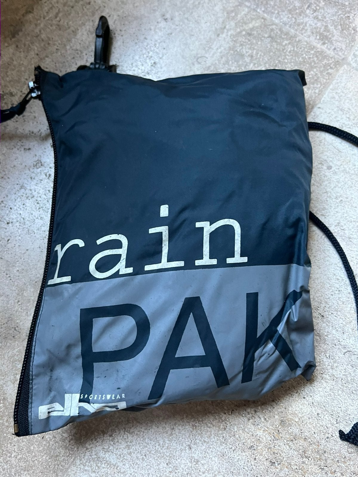 Regenjas maat 152, Caravanes & Camping, Enlèvement, Utilisé, Imperméable, Kinderen