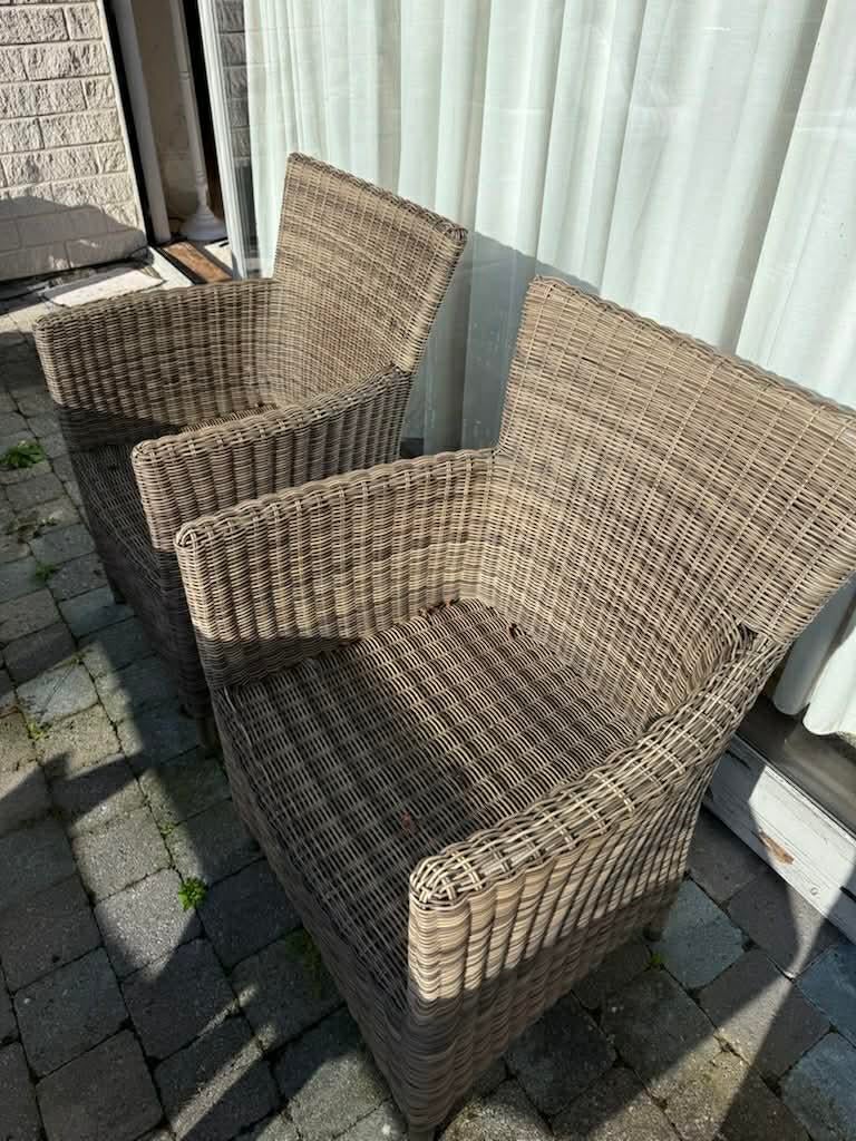 6 tuin stoelen in riet koopje slechts 300€ gratis tafel, Ophalen, Zo goed als nieuw, Hout