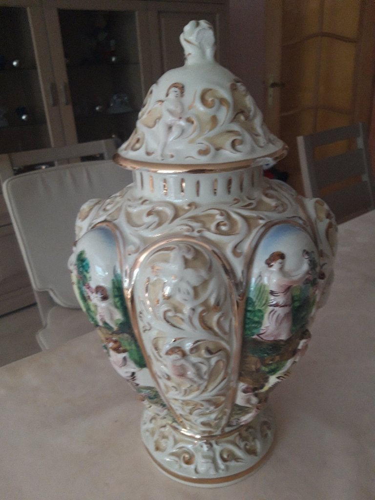 Antiek vaas, dekselvaas Italy Capodimonte, Antiquités & Art, Antiquités | Vases, Enlèvement