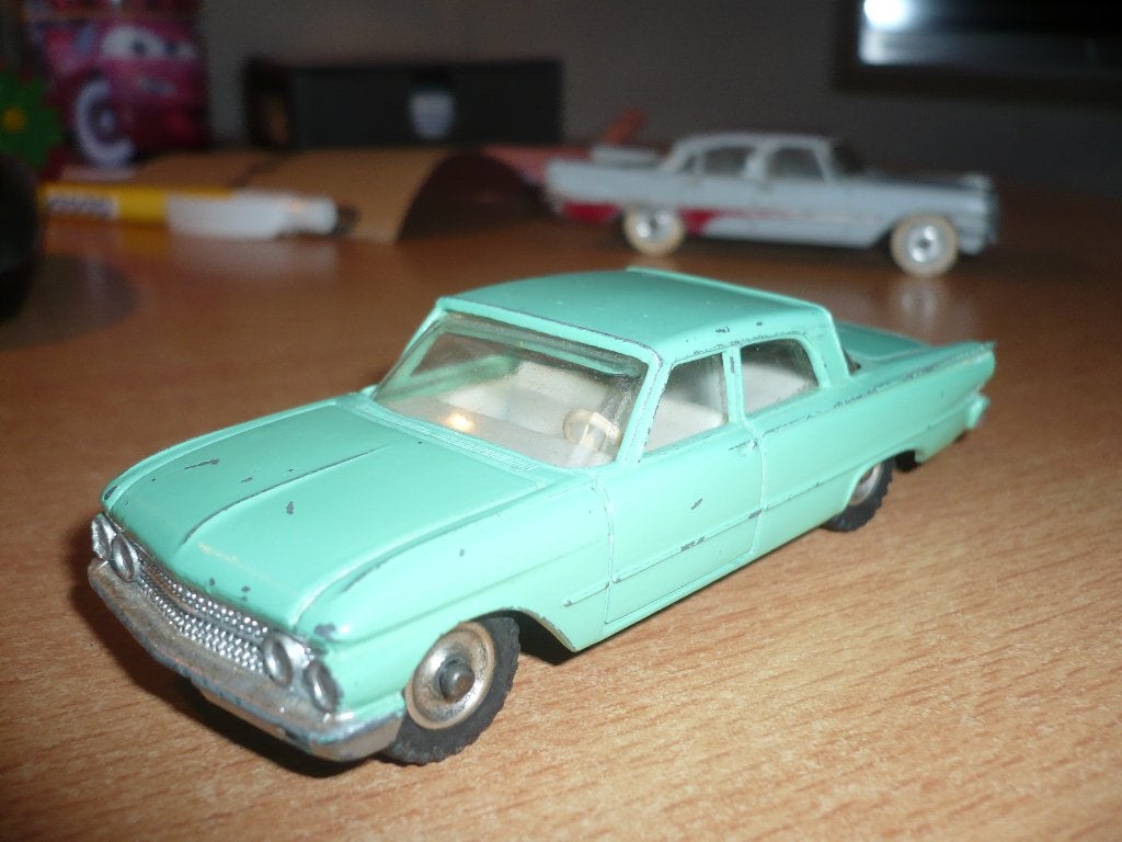 dinky toys ford fairlaine TBE de jeux, Enlèvement ou Envoi, Utilisé, Voiture, Dinky Toys
