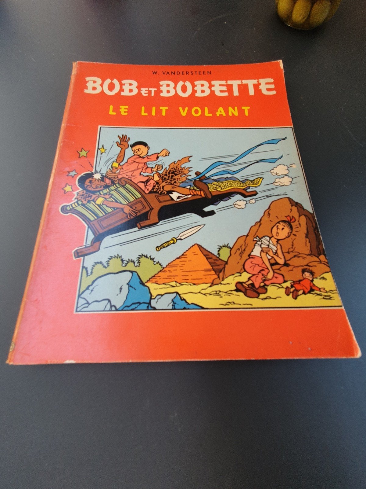 Bob et bobette le lit volant réédition 1959, Enlèvement ou Envoi