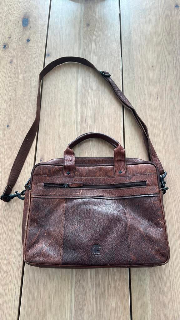 Sac pour ordinateur en cuir brun, Bijoux, Sacs & Beauté, Enlèvement, Utilisé