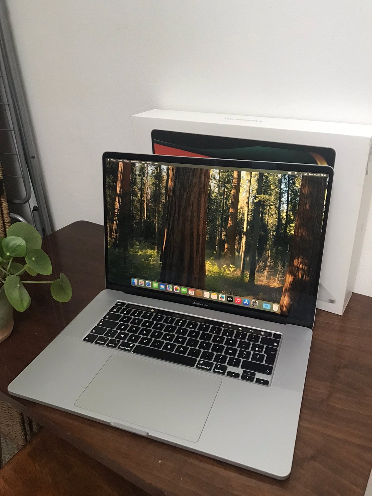 Macbook pro 16 pouces, Computers en Software, Apple Macbooks, 512 GB, Ophalen of Verzenden, Zo goed als nieuw, MacBook