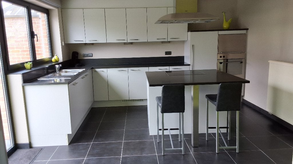 Keuken L- vorm + kookeiland, Ophalen, Gebruikt, Graniet of Steen, Met kookeiland