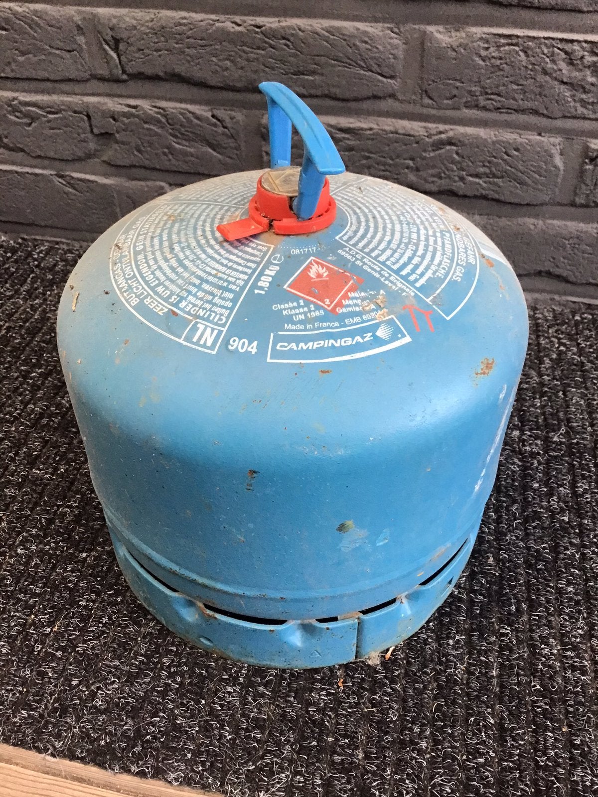 Campingaz type 904 ( klein = 1,80kg ) = nog verzegelde dop !, Caravans en Kamperen, Kampeeraccessoires, Ophalen, Nieuw