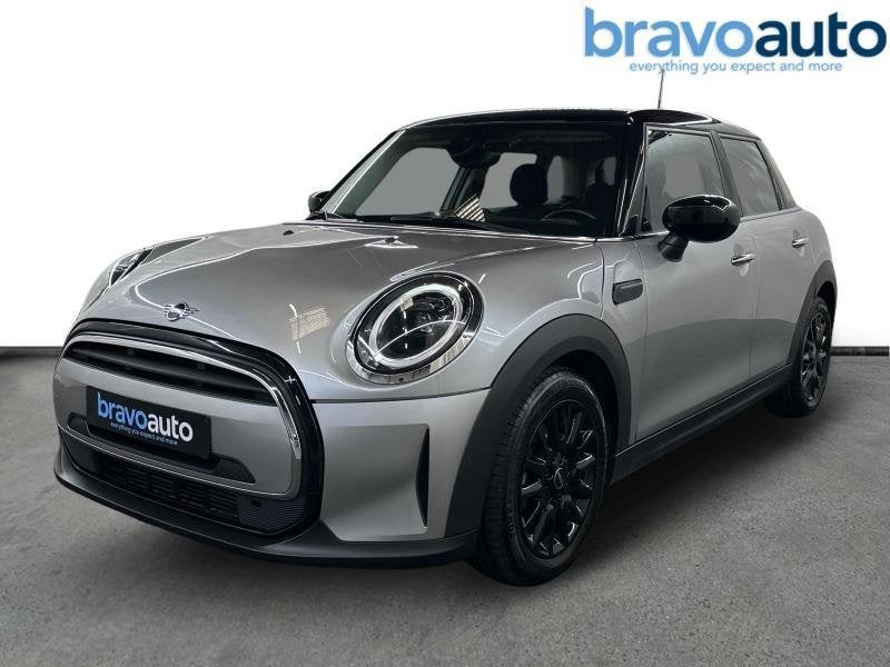 MINI Cooper AT 5 doors | black pack, Autos, Mini, 100 kW, Argent ou Gris, Achat, Euro 6