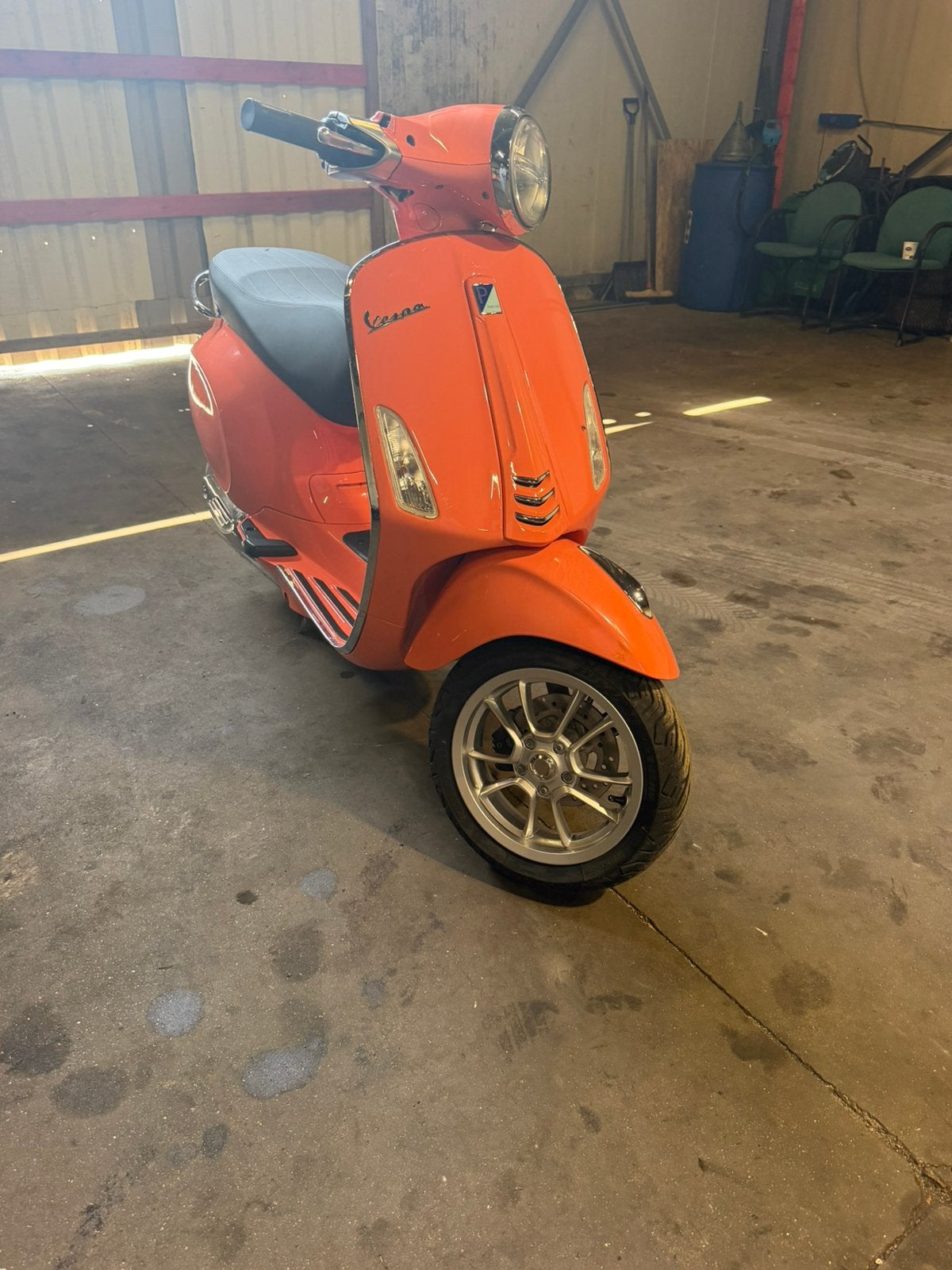 Vespa primavera 50cc B klasse, Ophalen, Zo goed als nieuw