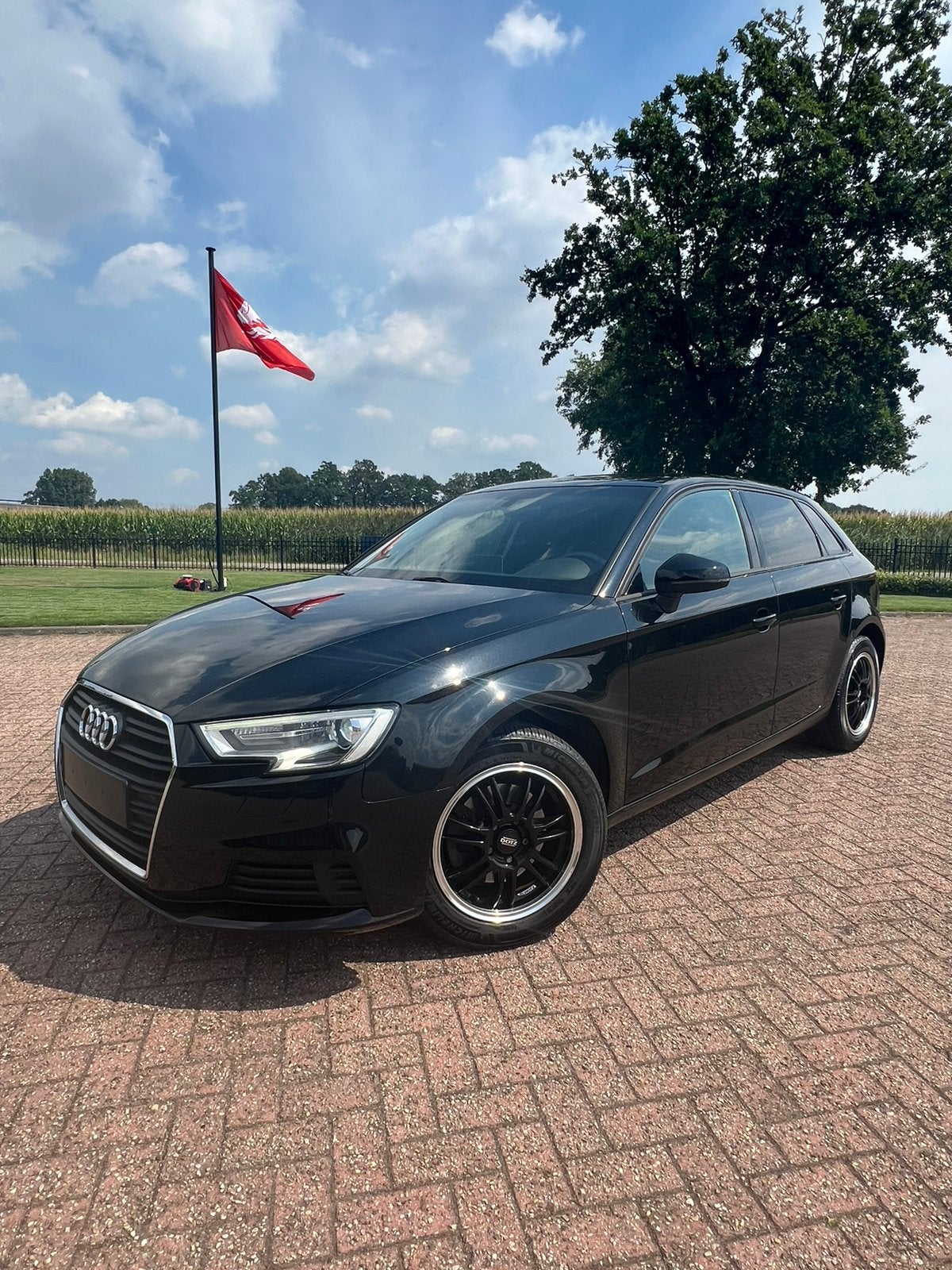 Audi A3 Sportback 30 TFSI | 116 pk | Leder | 98.000 km, Zwart, Leder, Bedrijf, Handgeschakeld