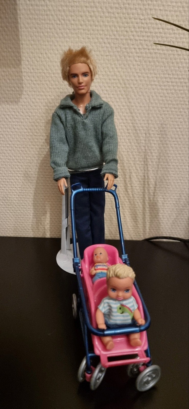 Ken, Enfants & Bébés, Enlèvement