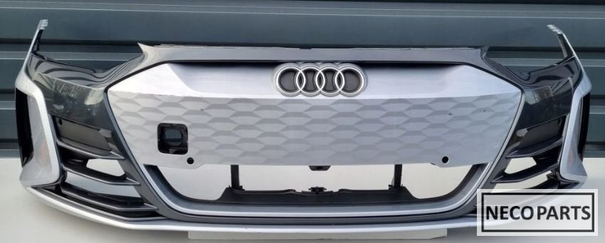 AUDI E-TRON GT VOORBUMPER COMPLEET ORIGINEEL ALLES LEVERBAAR, Gebruikt, -, Voor, -