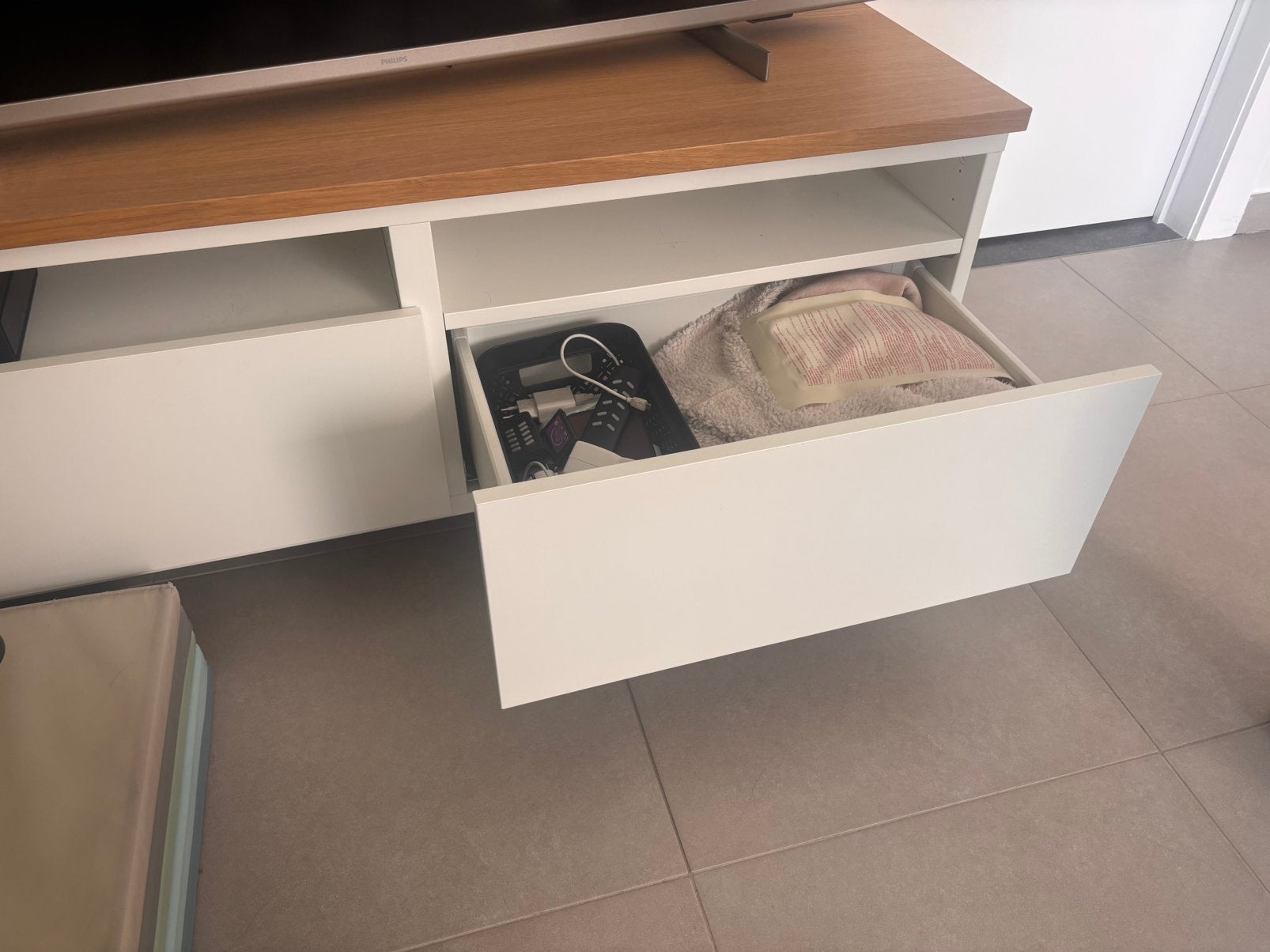 meuble tv ikea, Maison & Meubles, Enlèvement, Comme neuf