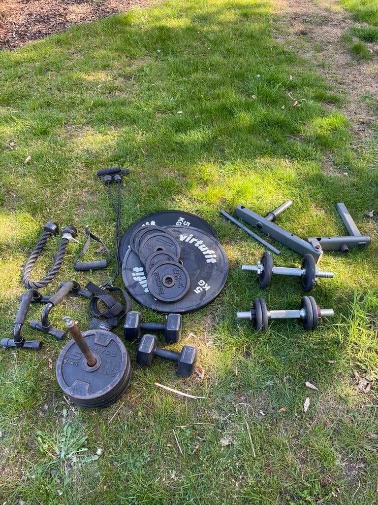 Fitnessbank en gewichten, Ophalen, Gebruikt, Fitnessbank