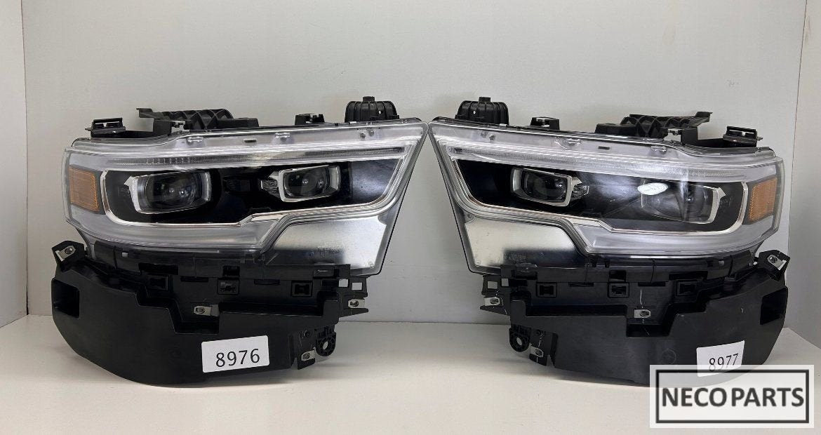 DODGE RAM 19-23 FULL LED KOPLAMP RECHTS LINKS LEVERBAAR!!!, Gebruikt, -, -, Ophalen of Verzenden