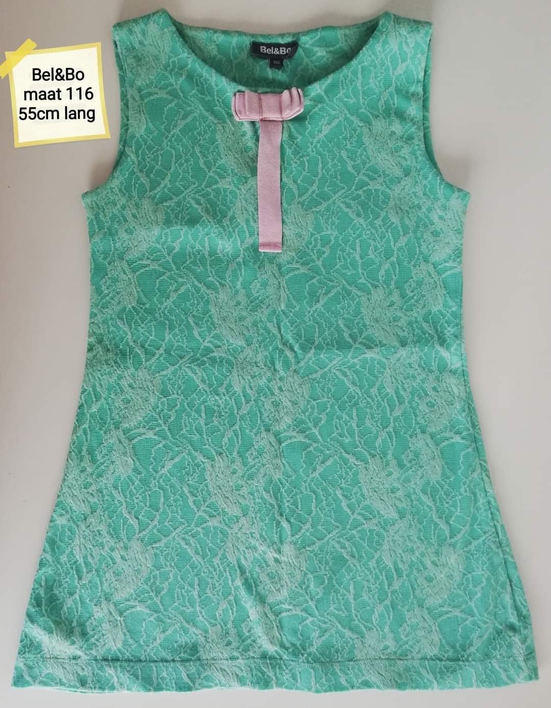 Groene jurk met roze strik maat 116, Kinderen en Baby's, Kinderkleding | Maat 116, Gebruikt, Meisje, Ophalen of Verzenden, Jurk of Rok