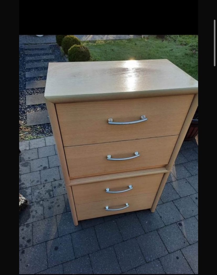 TEKOOP koel kast tv dolce gusto tafel eollator vaatwas salon, Ophalen, Zo goed als nieuw