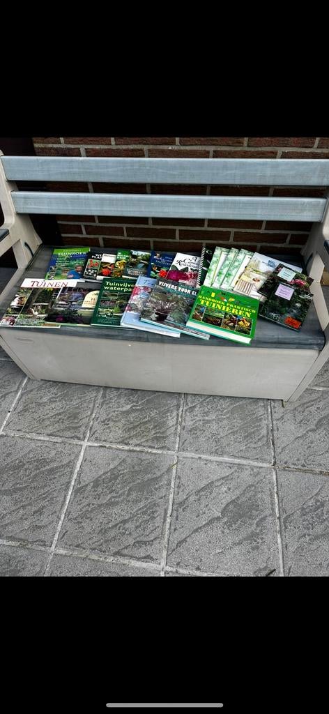 Tuinboeken nieuw, Ophalen, Zo goed als nieuw