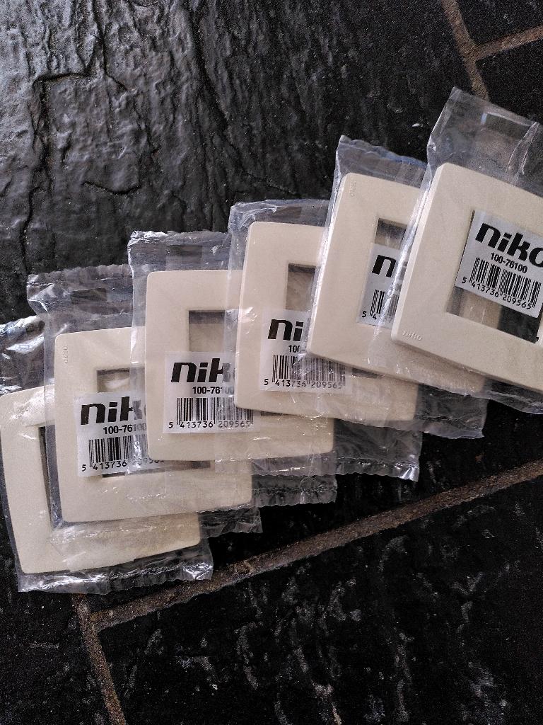 Plaques de recouvrement, Bricolage & Construction, Électricité & Câbles, Enlèvement, Neuf, Autres types