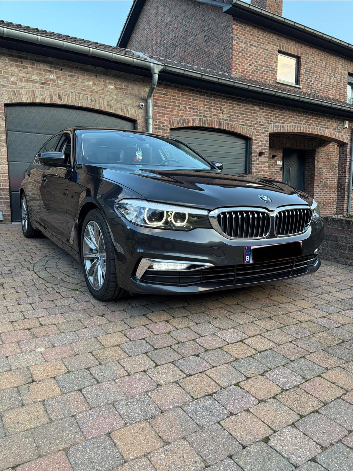 Bmw 530e luxury line, Autos, BMW, Cuir, Autres couleurs, Noir, 5 portes
