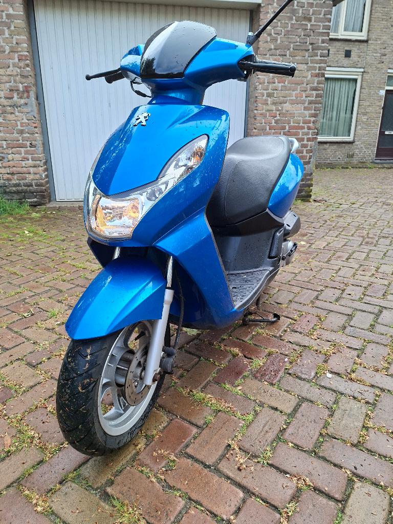 Peugeot kisbee "11.  9000km a klasse, Fietsen en Brommers, Scooters | Peugeot, Zo goed als nieuw, Overige modellen, Klasse A (25 km/u)