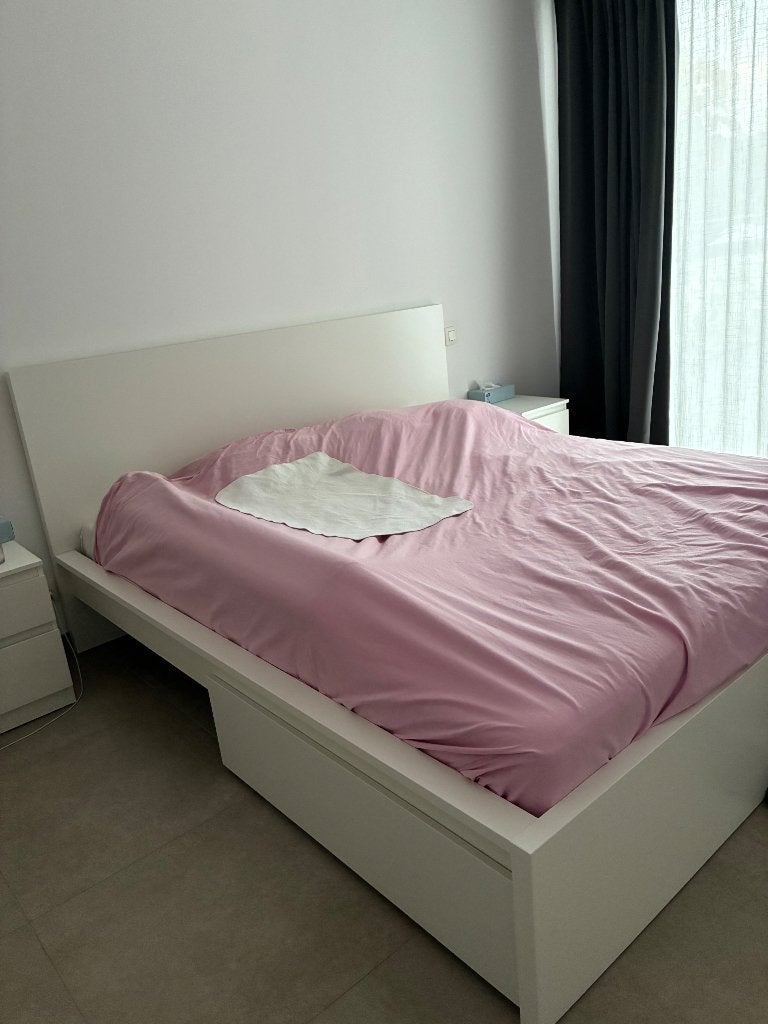 MALM IKEA BED 180x200, Huis en Inrichting, Slaapkamer | Bedden, Ophalen, Wit, 180 cm, 200 cm