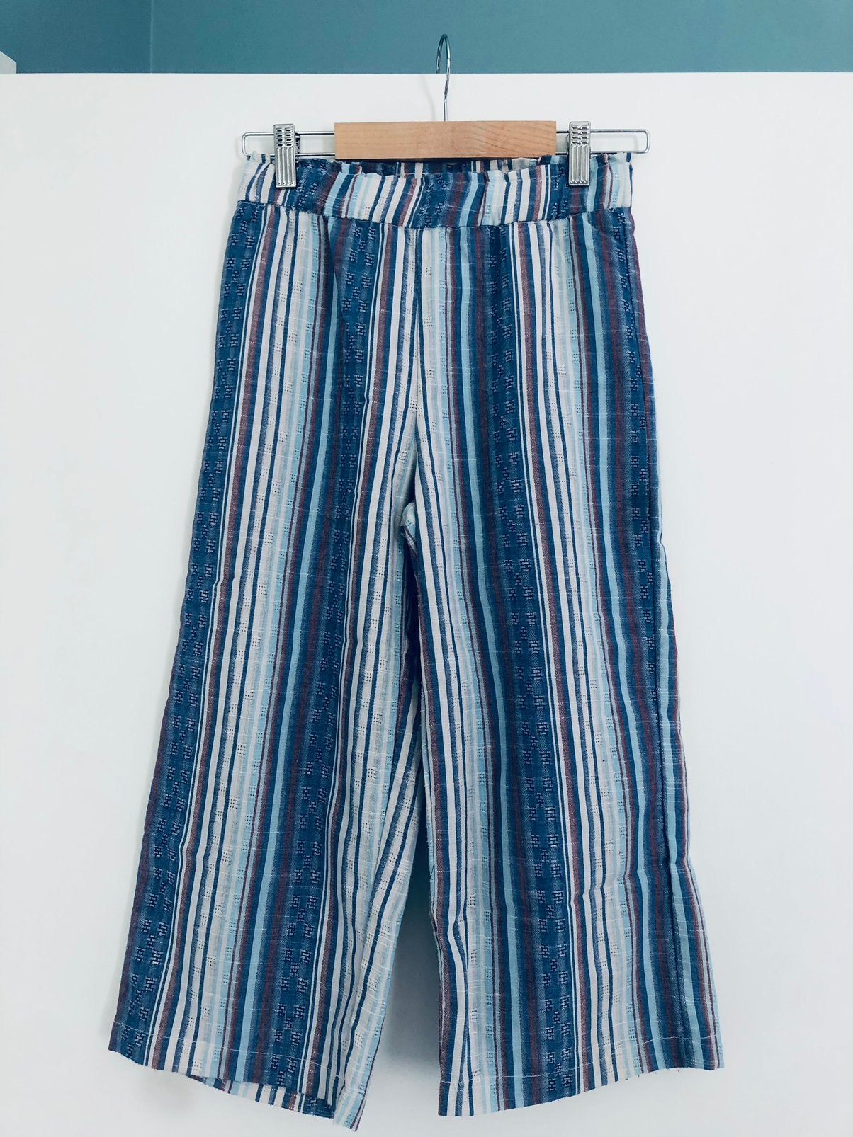 Only broekje met strepen. Maat 146, Envoi, Utilisé, Fille, Pantalon