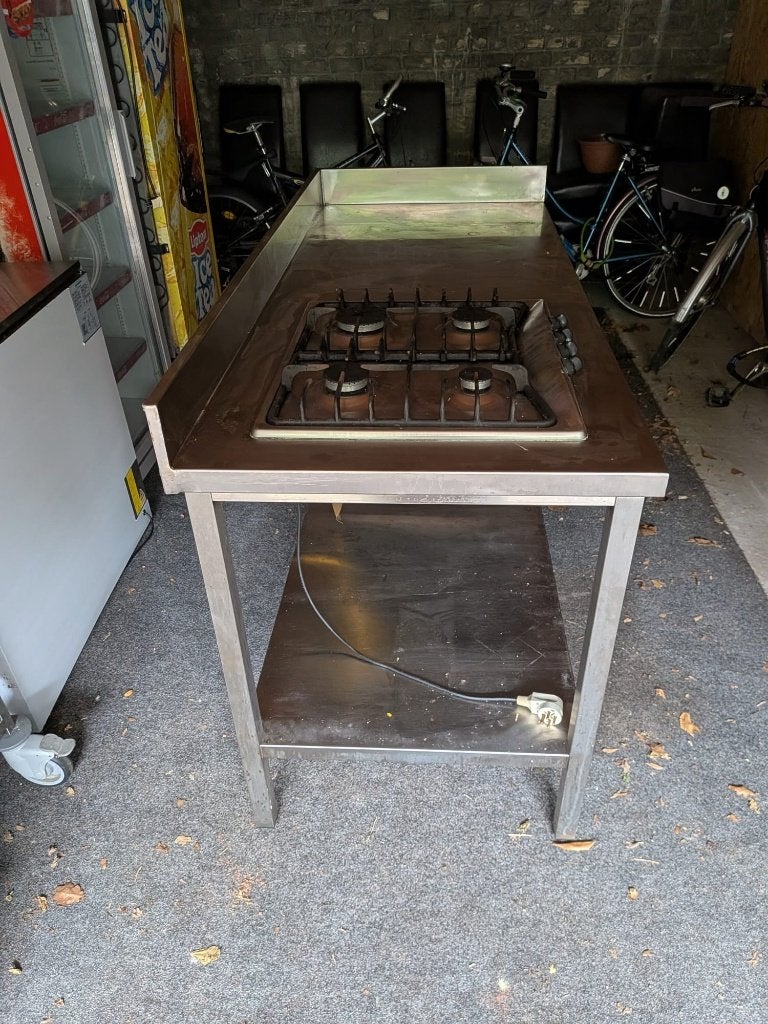 table en acier inoxydable avec feu à gaz-H1m-L1m60-D 70-450€, Enlèvement, Utilisé, Mobilier