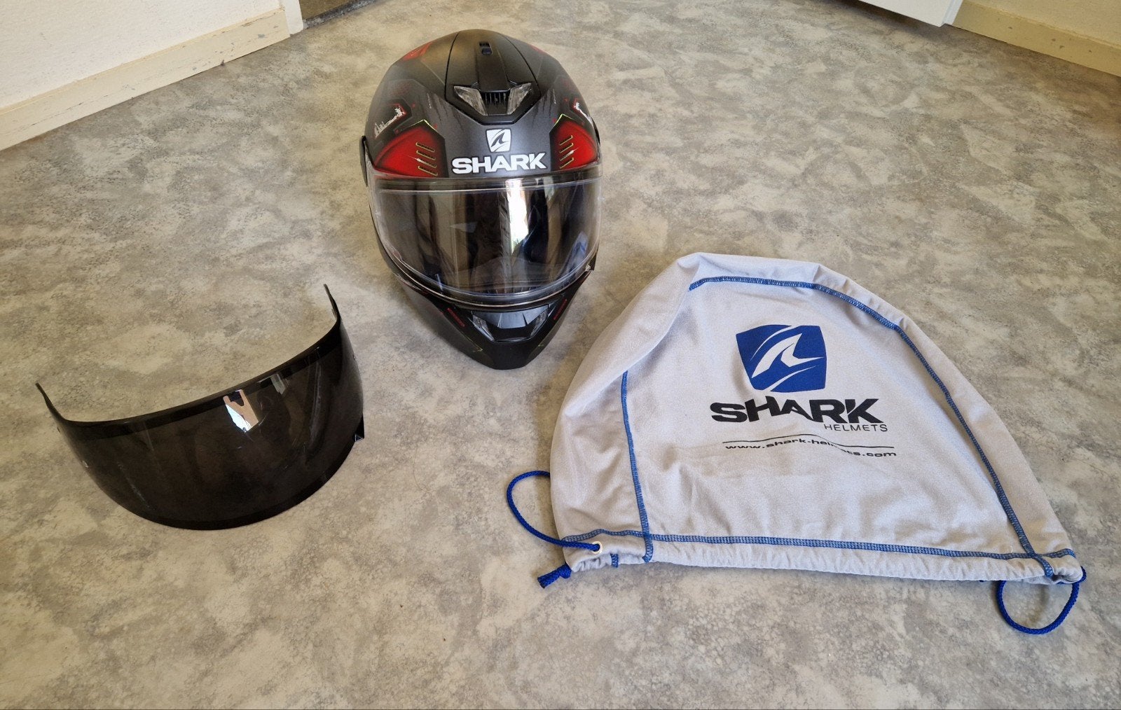 Shark motorhelm S zwart/rood, Motoren, Kleding | Motorhelmen, Dames, Heren, Overige typen, S, Shark, Tweedehands, Ophalen of Verzenden