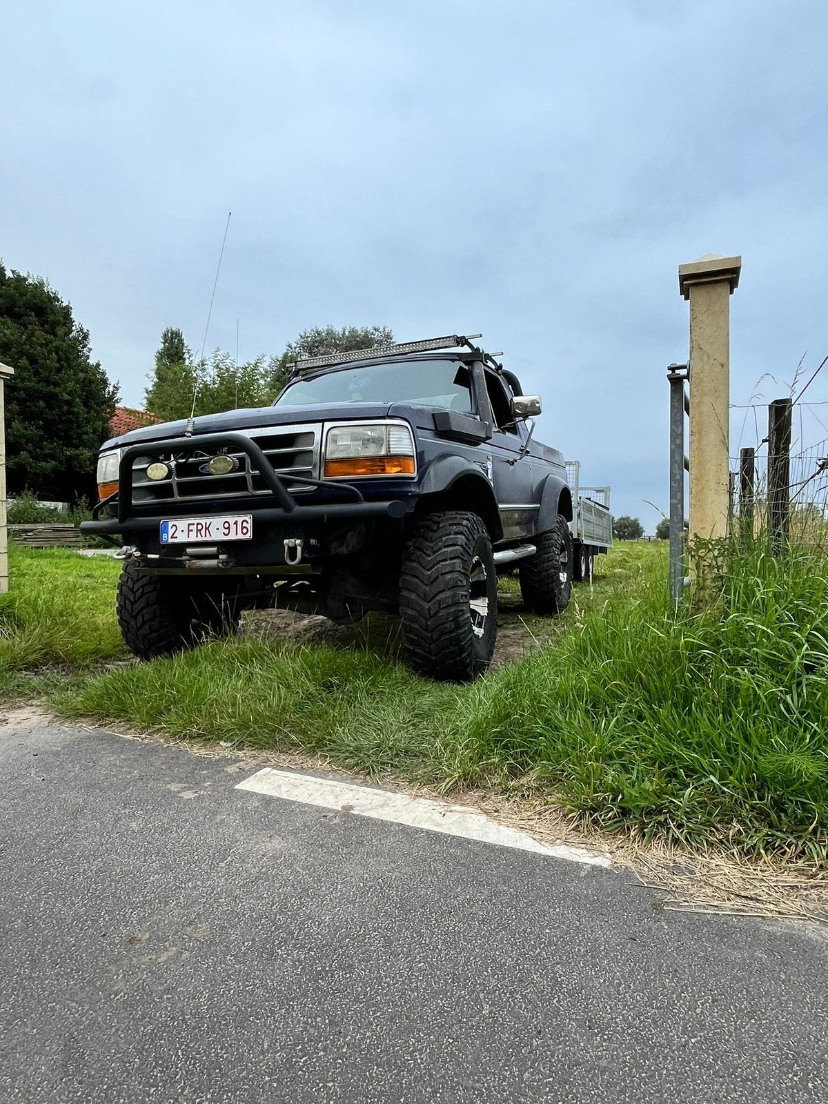 Unieke Ford bronco van 1995, 8 cilinders, Blauw, Handgeschakeld, Vierwielaandrijving