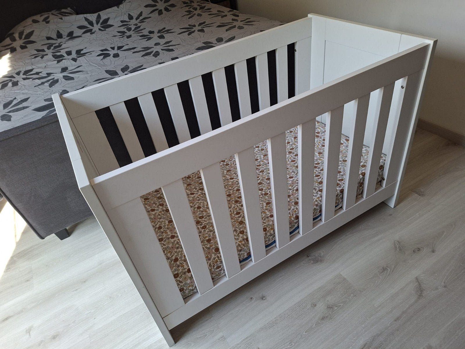 Kinderbedje incl matras 125cm op 65cm, Ophalen, Zo goed als nieuw, Jongetje of Meisje