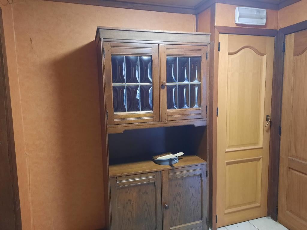 Bruine antieke houten kasten 1 met bar kast te koop., Ophalen